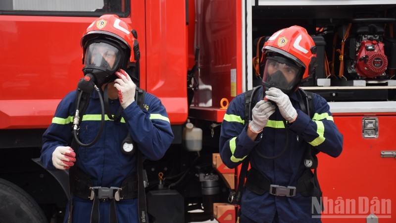 Đà Nẵng khai mạc khóa huấn luyện nghiệp vụ chữa cháy và cứu nạn cứu hộ định kỳ năm 2026