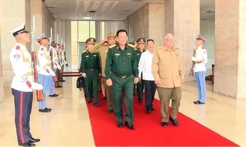 Việt Nam và Cuba tăng cường hợp tác về pháp luật quân sự, quốc phòng