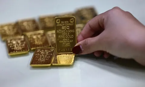 Giá vàng hôm nay (9-4): Tăng mạnh chiều mua
