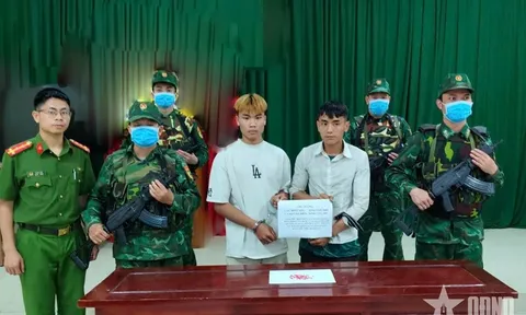 Bắt giữ 2 đối tượng tàng trữ trái phép chất ma túy