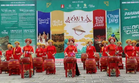 “Nón lá-VietNam Festival”: Tôn vinh những giá trị văn hóa truyền thống