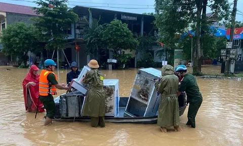 Thủ tướng Chính phủ yêu cầu tập trung ứng phó, khắc phục hậu quả mưa lũ tại khu vực Trung Bộ