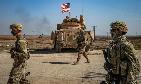 Các vụ nổ làm rung chuyển căn cứ quân sự của Mỹ tại Syria